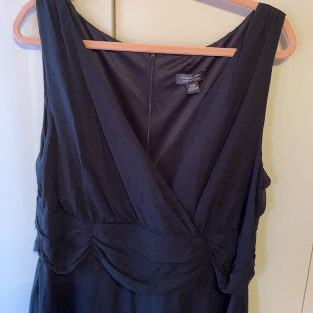 LBD - Picture 2 of 5